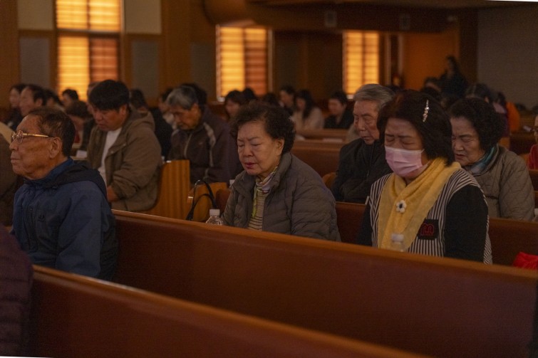 YTo1ODp7czo4OiJGaWxlTmFtZSI7czo0MDoiZjYyMjViNDUtZTU1ZS00YzM0LWEyYjAtZjI1MDhhM2JiYWFlLmpwZyI7czoxMjoiRmlsZURhdGVUaW1lIjtpOjE3NjM0NTE1ODc7czo4OiJGaWxlU2l6ZSI7aToxNDg3NTU2O3M6ODoiRmlsZVR5cGUiO2k6MjtzOjg6Ik1pbWVUeXBlIjtzOjEwOiJpbWFnZS9qcGVnIjtzOjEzOiJTZWN0aW9uc0ZvdW5kIjtzOjMwOiJBTllfVEFHLCBJRkQwLCBUSFVNQk5BSUwsIEVYSUYiO3M6ODoiQ09NUFVURUQiO2E6OTp7czo0OiJodG1sIjtzOjI2OiJ3aWR0aD0iMTc1MiIgaGVpZ2h0PSIxMTY4IiI7czo2OiJIZWlnaHQiO2k6MTE2ODtzOjU6IldpZHRoIjtpOjE3NTI7czo3OiJJc0NvbG9yIjtpOjE7czoxNzoiQnl0ZU9yZGVyTW90b3JvbGEiO2k6MDtzOjE1OiJBcGVydHVyZUZOdW1iZXIiO3M6NToiZi8yLjgiO3M6OToiQ29weXJpZ2h0IjtzOjQ6IllBQkMiO3M6MTg6IlRodW1ibmFpbC5GaWxlVHlwZSI7aToyO3M6MTg6IlRodW1ibmFpbC5NaW1lVHlwZSI7czoxMDoiaW1hZ2UvanBlZyI7fXM6NDoiTWFrZSI7czo0OiJTT05ZIjtzOjU6Ik1vZGVsIjtzOjg6IklMQ0UtN000IjtzOjExOiJYUmVzb2x1dGlvbiI7czo1OiIyNDAvMSI7czoxMToiWVJlc29sdXRpb24iO3M6NToiMjQwLzEiO3M6MTQ6IlJlc29sdXRpb25Vbml0IjtpOjI7czo4OiJTb2Z0d2FyZSI7czo1MjoiQWRvYmUgUGhvdG9zaG9wIExpZ2h0cm9vbSBDbGFzc2ljIDE1LjAuMSAoTWFjaW50b3NoKSI7czo4OiJEYXRlVGltZSI7czoxOToiMjAyNToxMToxOCAxNjozNzo0MiI7czo2OiJBcnRpc3QiO3M6NzoiWUFCQ19TRyI7czo5OiJDb3B5cmlnaHQiO3M6NDoiWUFCQyI7czoxNjoiRXhpZl9JRkRfUG9pbnRlciI7aToyNTQ7czo5OiJUSFVNQk5BSUwiO2E6Njp7czoxMToiQ29tcHJlc3Npb24iO2k6NjtzOjExOiJYUmVzb2x1dGlvbiI7czo0OiI3Mi8xIjtzOjExOiJZUmVzb2x1dGlvbiI7czo0OiI3Mi8xIjtzOjE0OiJSZXNvbHV0aW9uVW5pdCI7aToyO3M6MjE6IkpQRUdJbnRlcmNoYW5nZUZvcm1hdCI7aToxMDQwO3M6Mjc6IkpQRUdJbnRlcmNoYW5nZUZvcm1hdExlbmd0aCI7aToxMTUwNjt9czoxMjoiRXhwb3N1cmVUaW1lIjtzOjQ6IjEvODAiO3M6NzoiRk51bWJlciI7czo1OiIyOC8xMCI7czoxNToiRXhwb3N1cmVQcm9ncmFtIjtpOjQ7czoxNToiSVNPU3BlZWRSYXRpbmdzIjtpOjI1MDA7czoxOToiVW5kZWZpbmVkVGFnOjB4ODgzMCI7aToyO3M6MTk6IlVuZGVmaW5lZFRhZzoweDg4MzIiO2k6MjUwMDtzOjExOiJFeGlmVmVyc2lvbiI7czo0OiIwMjMyIjtzOjE2OiJEYXRlVGltZU9yaWdpbmFsIjtzOjE5OiIyMDI1OjExOjEzIDExOjI2OjMwIjtzOjE3OiJEYXRlVGltZURpZ2l0aXplZCI7czoxOToiMjAyNToxMToxMyAxMToyNjozMCI7czoxOToiVW5kZWZpbmVkVGFnOjB4OTAxMCI7czo2OiIrMDk6MDAiO3M6MTk6IlVuZGVmaW5lZFRhZzoweDkwMTEiO3M6NjoiKzA5OjAwIjtzOjE5OiJVbmRlZmluZWRUYWc6MHg5MDEyIjtzOjY6IiswOTowMCI7czoxNzoiU2h1dHRlclNwZWVkVmFsdWUiO3M6MTU6IjYzMjE5MjgvMTAwMDAwMCI7czoxMzoiQXBlcnR1cmVWYWx1ZSI7czoxNToiMjk3MDg1NC8xMDAwMDAwIjtzOjE1OiJCcmlnaHRuZXNzVmFsdWUiO3M6MTE6Ii0xMDU4Ni8yNTYwIjtzOjE3OiJFeHBvc3VyZUJpYXNWYWx1ZSI7czo1OiIxMC8xMCI7czoxNjoiTWF4QXBlcnR1cmVWYWx1ZSI7czo3OiI3NjAvMjU2IjtzOjEyOiJNZXRlcmluZ01vZGUiO2k6NTtzOjExOiJMaWdodFNvdXJjZSI7aTowO3M6NToiRmxhc2giO2k6MTY7czoxMToiRm9jYWxMZW5ndGgiO3M6NjoiNzAwLzEwIjtzOjE4OiJTdWJTZWNUaW1lT3JpZ2luYWwiO3M6MzoiMzkxIjtzOjE5OiJTdWJTZWNUaW1lRGlnaXRpemVkIjtzOjM6IjM5MSI7czoxMDoiQ29sb3JTcGFjZSI7aTo2NTUzNTtzOjIxOiJGb2NhbFBsYW5lWFJlc29sdXRpb24iO3M6MTQ6IjY0NDQ5MzM5LzMyNzY4IjtzOjIxOiJGb2NhbFBsYW5lWVJlc29sdXRpb24iO3M6MTQ6IjY0NDQ5MzM5LzMyNzY4IjtzOjI0OiJGb2NhbFBsYW5lUmVzb2x1dGlvblVuaXQiO2k6MztzOjEwOiJGaWxlU291cmNlIjtzOjE6IgMiO3M6OToiU2NlbmVUeXBlIjtzOjE6IgEiO3M6MTQ6IkN1c3RvbVJlbmRlcmVkIjtpOjA7czoxMjoiRXhwb3N1cmVNb2RlIjtpOjA7czoxMjoiV2hpdGVCYWxhbmNlIjtpOjE7czoxNjoiRGlnaXRhbFpvb21SYXRpbyI7czo1OiIxNi8xNiI7czoyMToiRm9jYWxMZW5ndGhJbjM1bW1GaWxtIjtpOjcwO3M6MTY6IlNjZW5lQ2FwdHVyZVR5cGUiO2k6MDtzOjg6IkNvbnRyYXN0IjtpOjA7czoxMDoiU2F0dXJhdGlvbiI7aTowO3M6OToiU2hhcnBuZXNzIjtpOjA7czoxOToiVW5kZWZpbmVkVGFnOjB4QTQzMiI7YTo0OntpOjA7czo2OiIyNDAvMTAiO2k6MTtzOjY6IjcwMC8xMCI7aToyO3M6NToiMjgvMTAiO2k6MztzOjU6IjI4LzEwIjt9czoxOToiVW5kZWZpbmVkVGFnOjB4QTQzNCI7czoyMToiRkUgMjQtNzBtbSBGMi44IEdNIElJIjt9